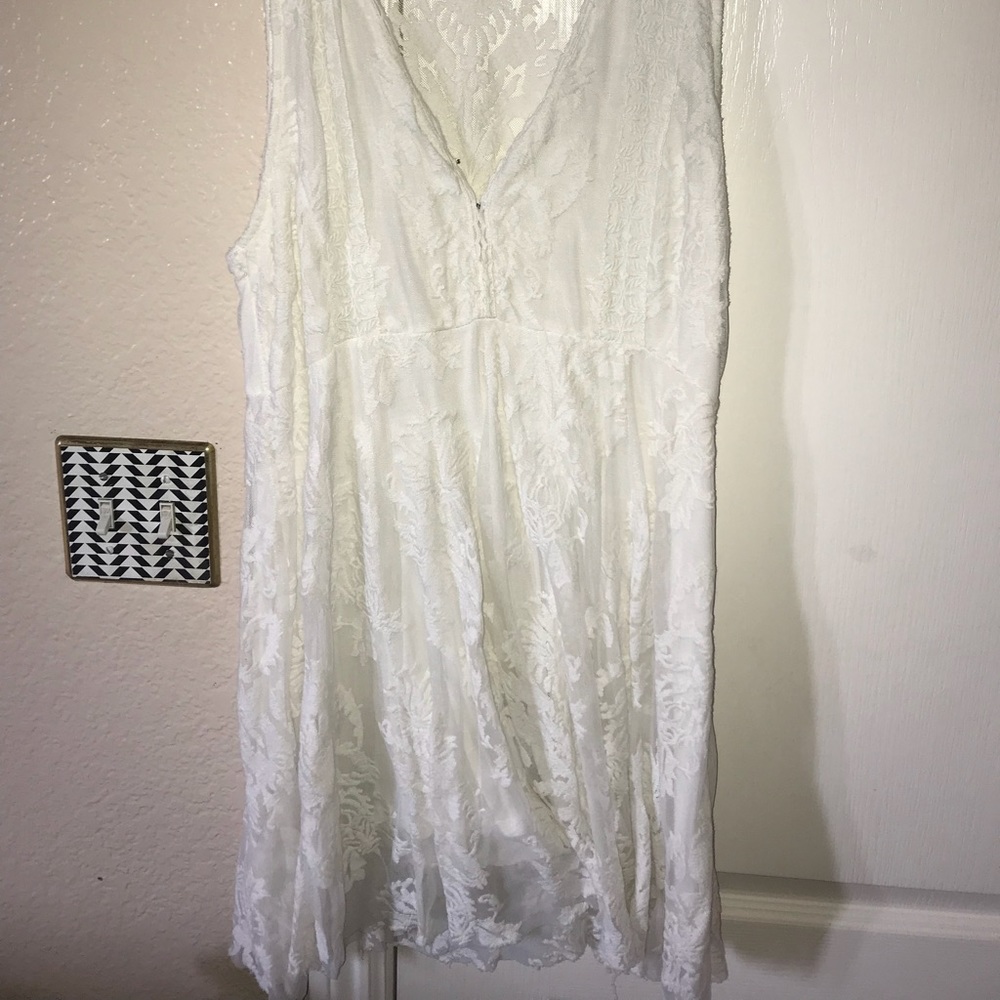 White lace dress